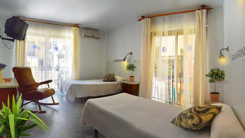 Hostal Altamar Almuñécar Zewnętrze zdjęcie