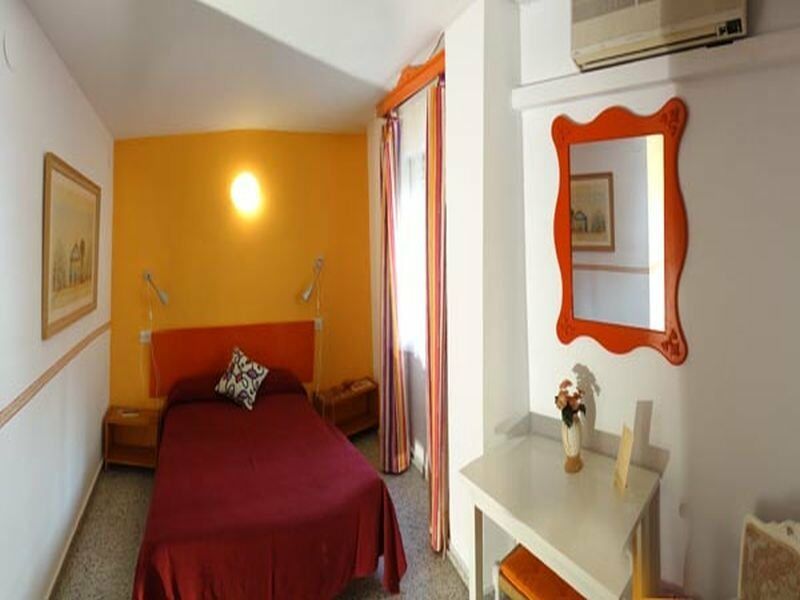 Hostal Altamar Almuñécar Zewnętrze zdjęcie